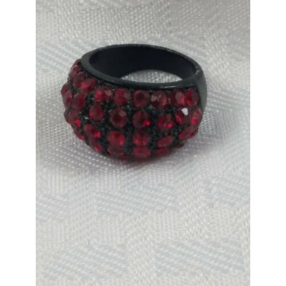 NWT! Mens Chuns Fashions Black Ring Red Stones Rhinestones Size 7 Bling Jewelry - Picture 2 of 7